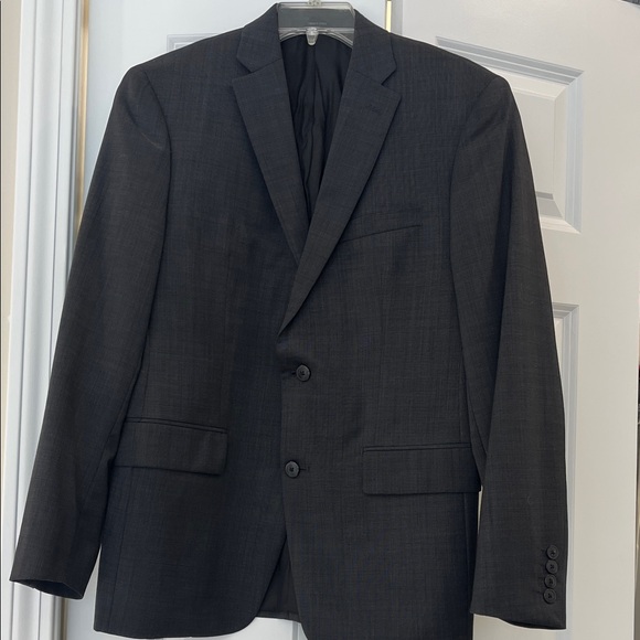 Men’s Macys Charcoal Grey 2pc Suit - Picture 2 of 7